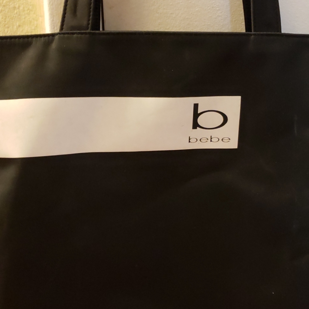 Bebe tote